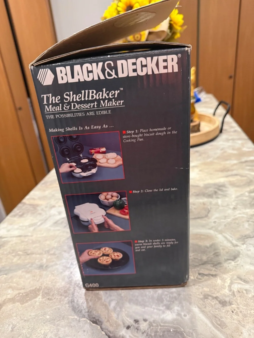 Black & Decker  “The Shell Baker Meal & Dessert Maker” Model G400